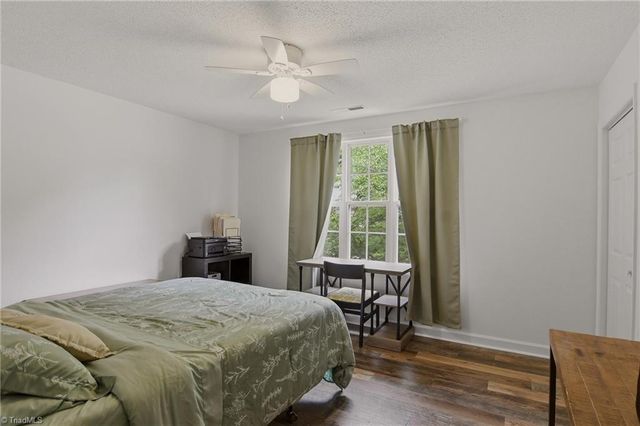 1733 Abbottsford Drive, Kernersville, NC 27284