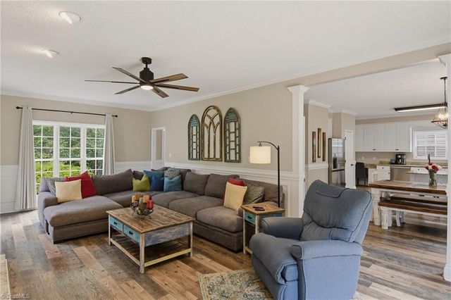 1733 Abbottsford Drive, Kernersville, NC 27284