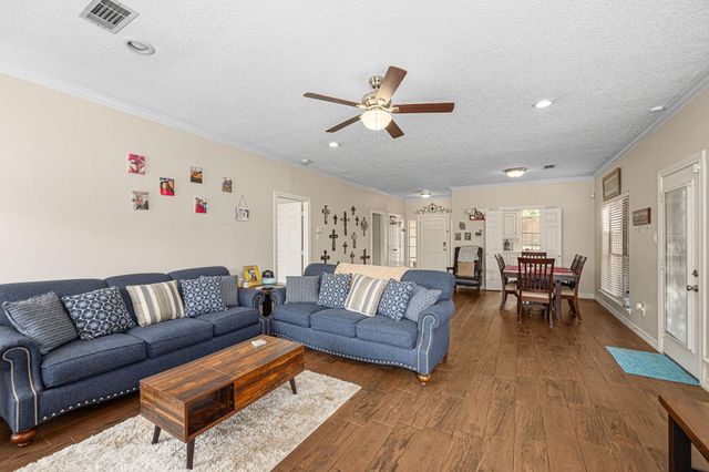 7202 N Fawn River Circle, Spring, TX 77379