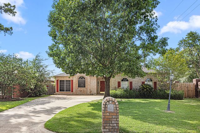 7202 N Fawn River Circle, Spring, TX 77379