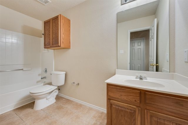 227 Deerfield Court, Cedar Hill, TX 75104