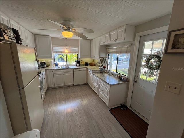 533 CERVINA DRIVE S, Venice, FL 34285