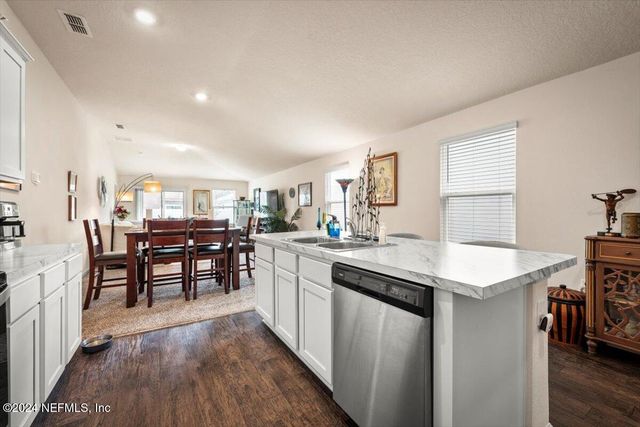 2302 FALLING STAR Lane, Green Cove Springs, FL 32043