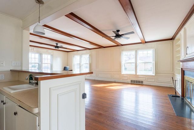 1002 Jefferson Place, Shawnee, OK 74801