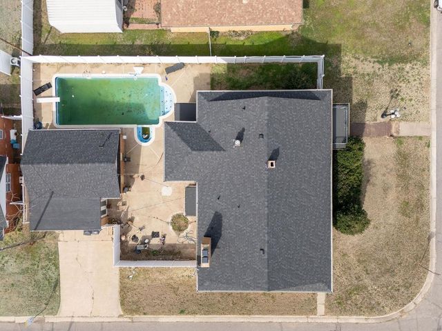 1002 Jefferson Place, Shawnee, OK 74801