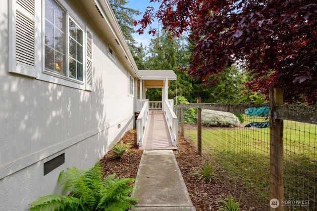 94 Riverdale Ln, Sequim, WA 98382