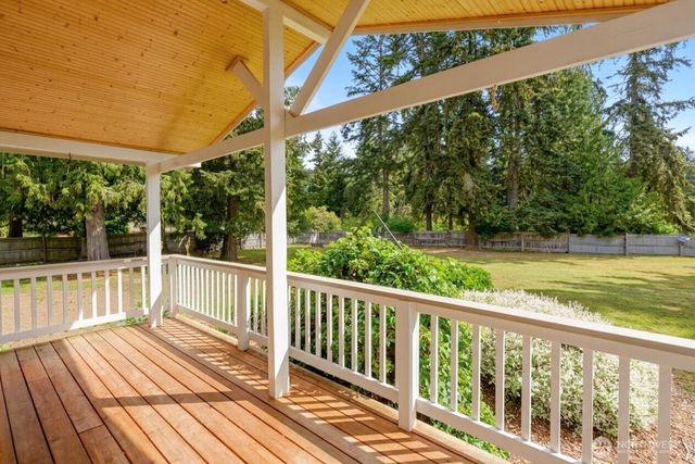 94 Riverdale Ln, Sequim, WA 98382