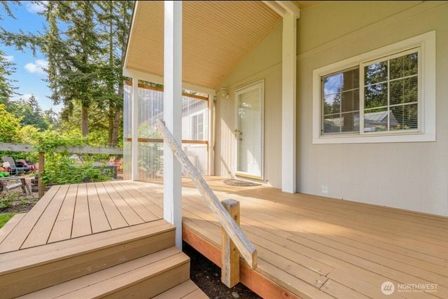94 Riverdale Ln, Sequim, WA 98382
