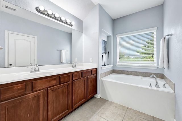 1501 Kent Valley Lane, Rosenberg, TX 77471