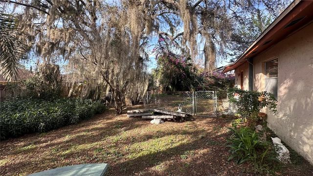 7012 DOREEN STREET, Tampa, FL 33617