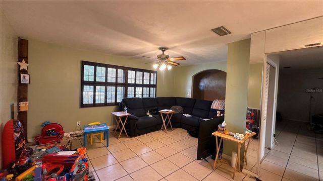 7012 DOREEN STREET, Tampa, FL 33617