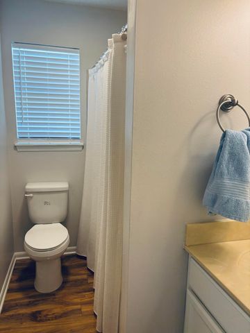 402 Juniper Street, Destin, FL 32541
