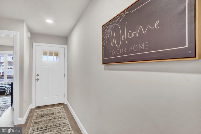 19 ELI DR, York, PA 17404