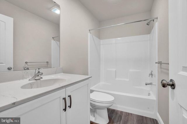 19 ELI DR, York, PA 17404