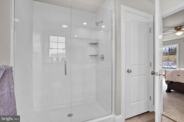 19 ELI DR, York, PA 17404