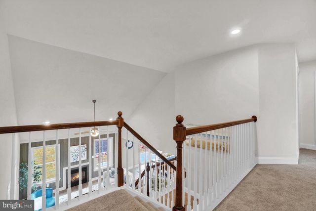 19 ELI DR, York, PA 17404