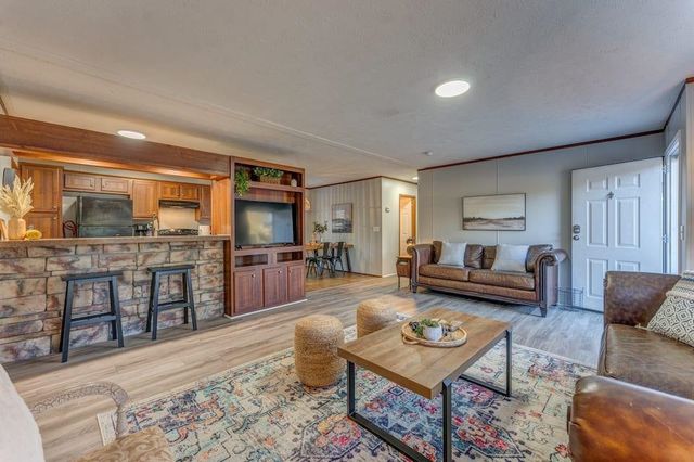 1215 BEAVER CREEK RD, Braden, TN 38049