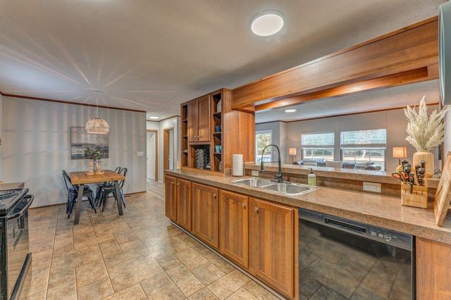 1215 BEAVER CREEK RD, Braden, TN 38049