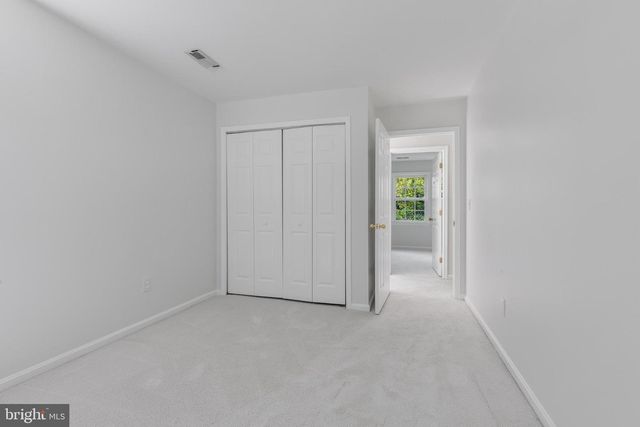 2524 N RIDGEVIEW RD N, Arlington, VA 22207