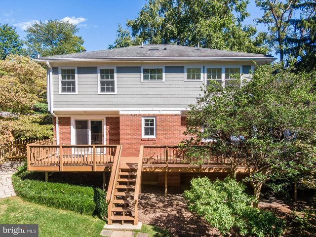 2524 N RIDGEVIEW RD N, Arlington, VA 22207