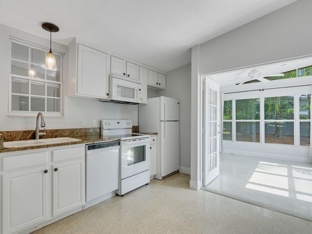 660 14th Street, Vero Beach, FL 32960