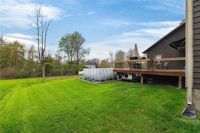 89 Cobblefield Way, Henrietta, NY 14534
