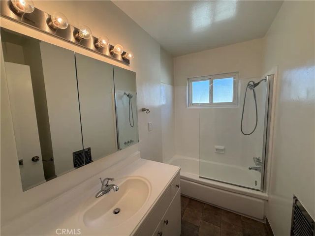 554 S Barranca Ave, Covina, CA 91723