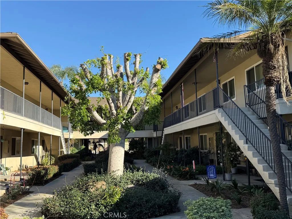 554 S Barranca Ave, Covina, CA 91723