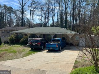 935 Slash Pine Road, Forest Park, GA 30297