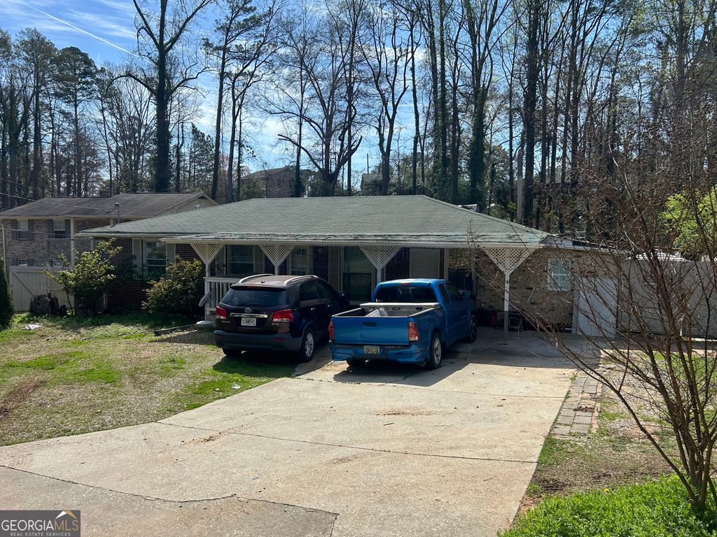 935 Slash Pine Road, Forest Park, GA 30297