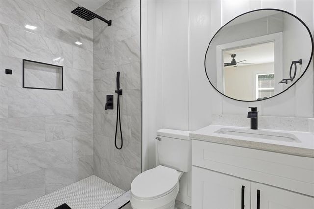 19 Robin Hood Drive, Savannah, GA 31406