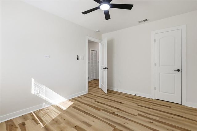 19 Robin Hood Drive, Savannah, GA 31406