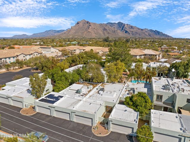 7840 N La Cañada Drive, Tucson, AZ 85704