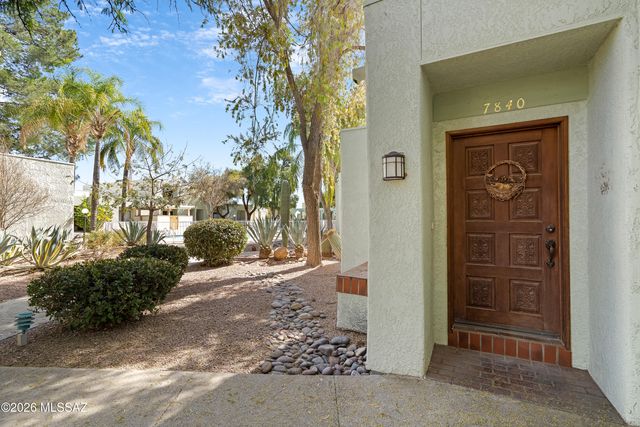 7840 N La Cañada Drive, Tucson, AZ 85704