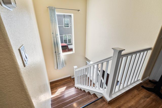 692 Humbert St, Folsom, CA 95630