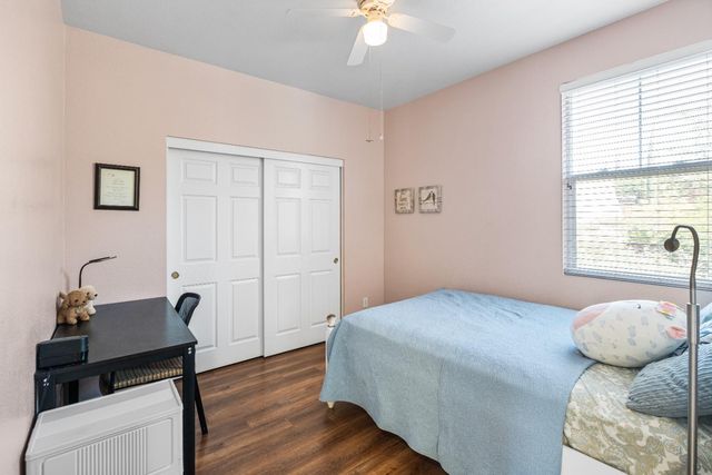 692 Humbert St, Folsom, CA 95630
