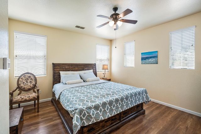 692 Humbert St, Folsom, CA 95630