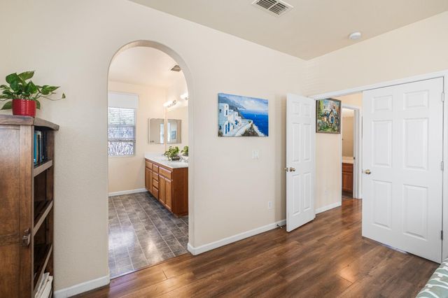 692 Humbert St, Folsom, CA 95630
