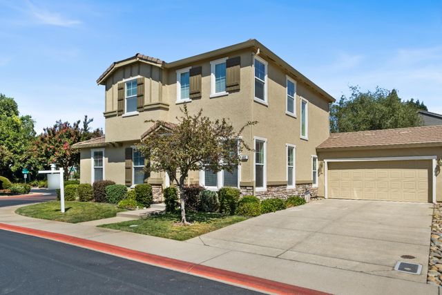 692 Humbert St, Folsom, CA 95630