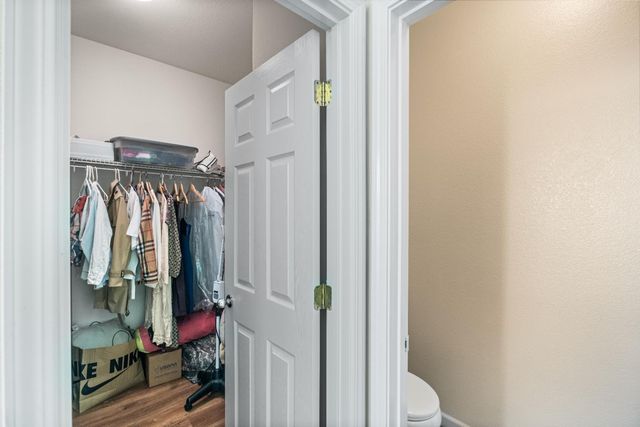 692 Humbert St, Folsom, CA 95630