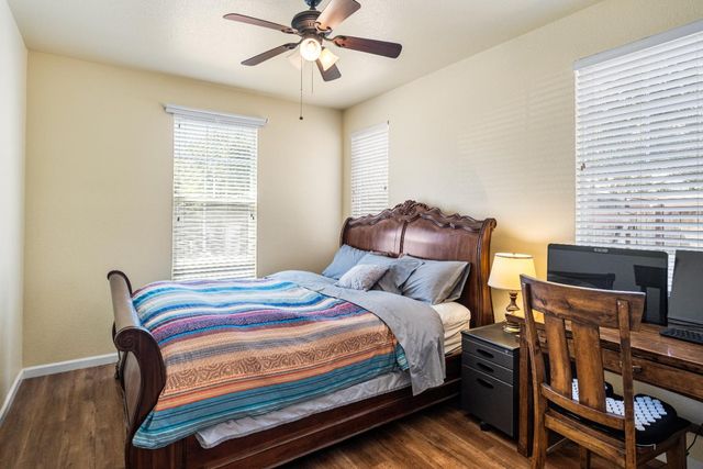 692 Humbert St, Folsom, CA 95630