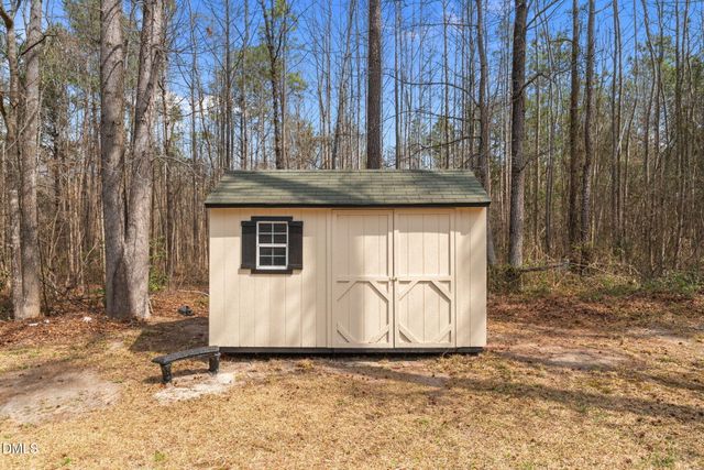 35 Athens Court, Cameron, NC 28326