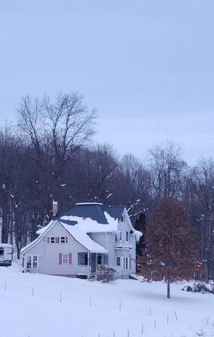 S1205 County Road Y, Wonewoc, WI 53968