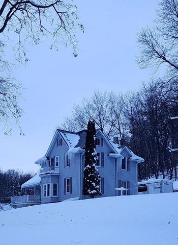 S1205 County Road Y, Wonewoc, WI 53968