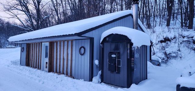 S1205 County Road Y, Wonewoc, WI 53968