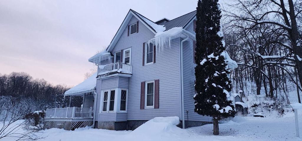 S1205 County Road Y, Wonewoc, WI 53968