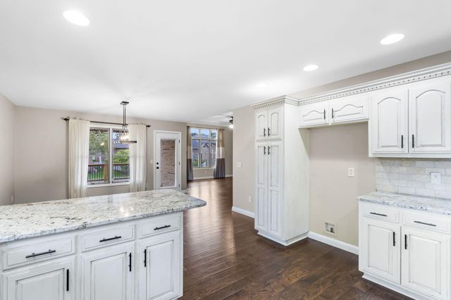 5262 S Clay Avenue, Springfield, MO 65810