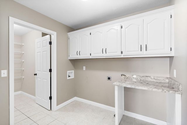 5262 S Clay Avenue, Springfield, MO 65810