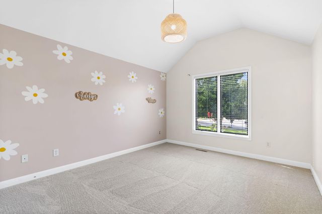 5262 S Clay Avenue, Springfield, MO 65810