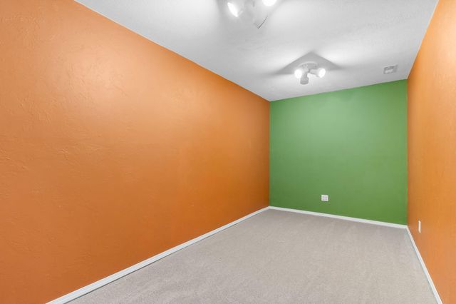 5262 S Clay Avenue, Springfield, MO 65810